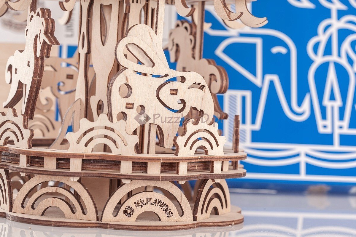 Karuzela - mechaniczne drewniane puzzle 3D DIY